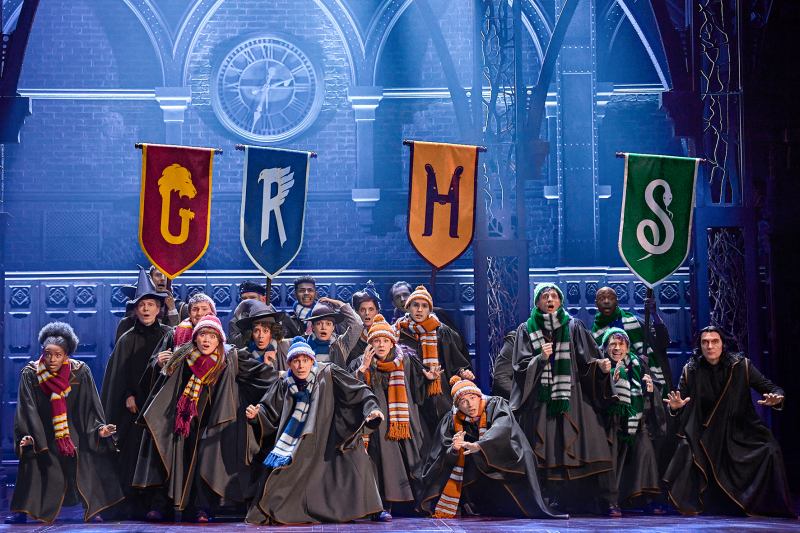 Hogwarts-Schüler beim Trimagischen Turnier im Harry Potter Theaterstück