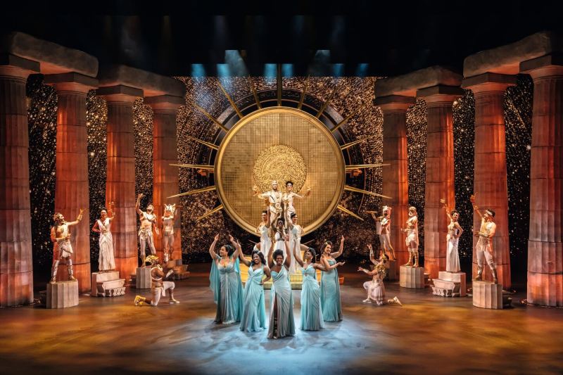 Erfahrungsbericht Musical Hercules: Bühnenbild und Kostüme Olymp