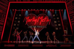 zurueck-in-die-zukunft-kritik-musical-marty-mcfly-pinheads